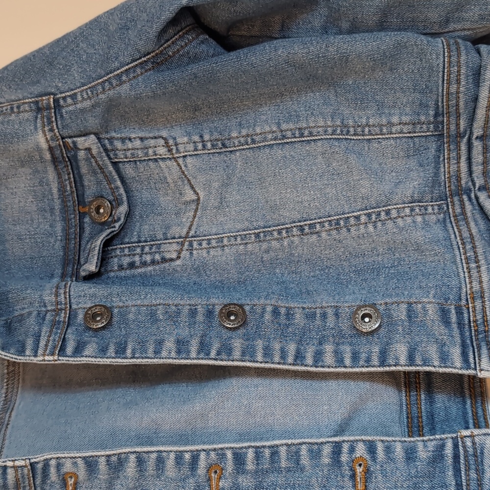 Jean jacket - Picture 5 of 6